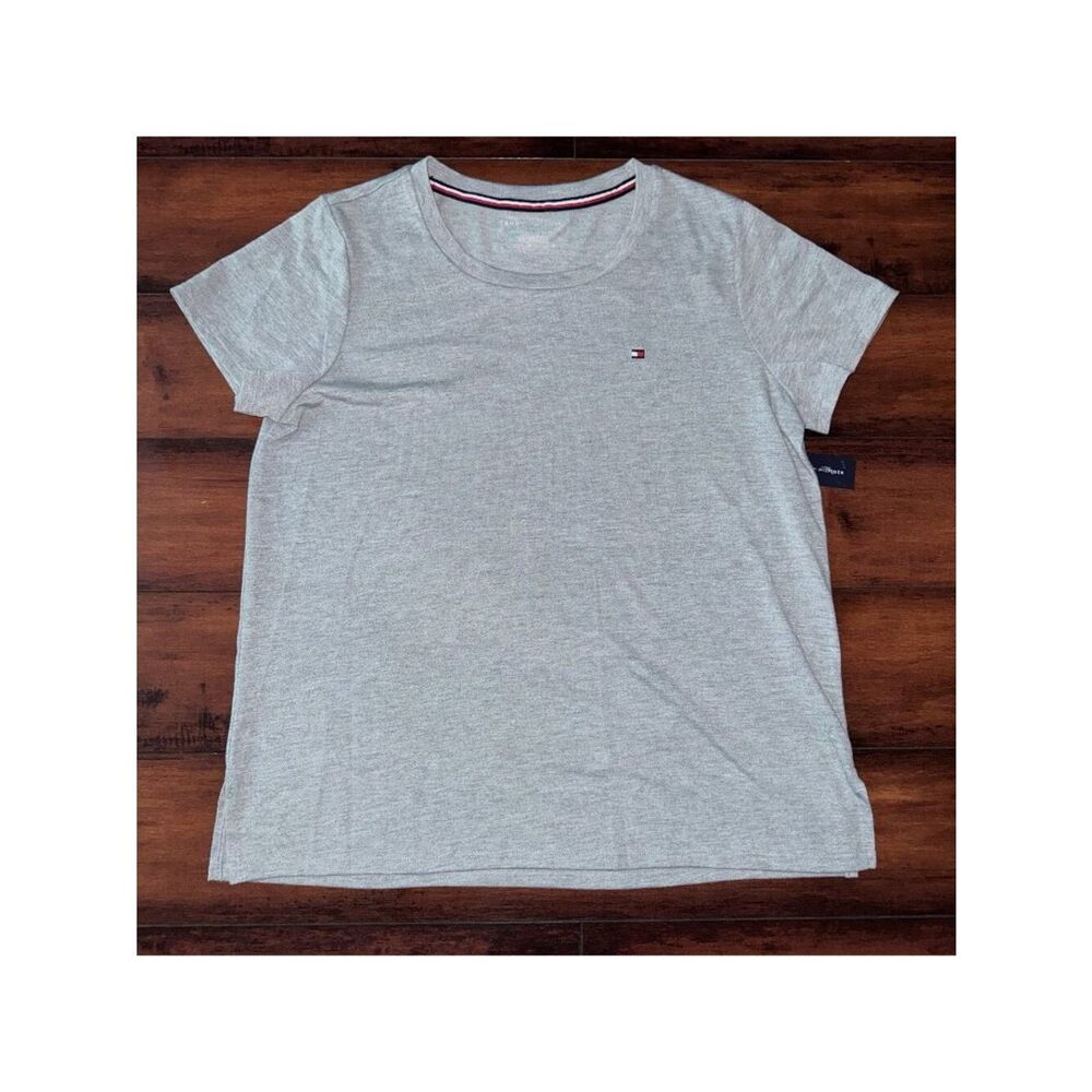 NWT Tommy Hilfiger Heather Gray Crewneck T Shirt Sleepwear Top Women’s Size M
